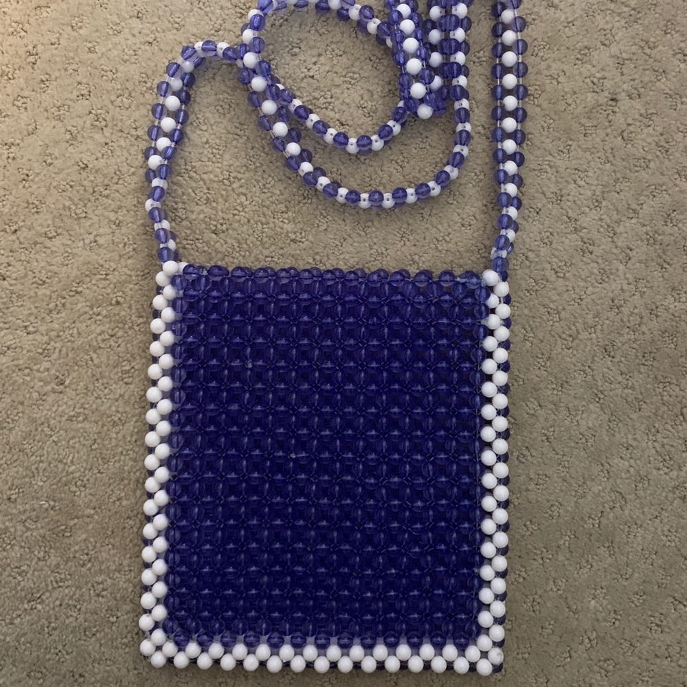 URBAN OUTFITTERS bead purse